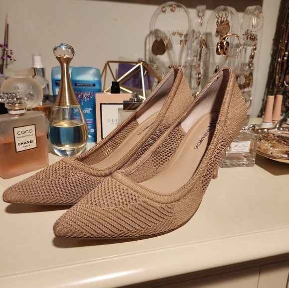 Neiman Marcus Heels - Picture 1 of 3